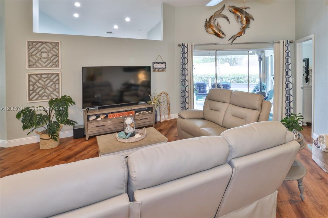En Venta: $399,900 (3 camas, 2 baños, 0 Pies cuadrados)