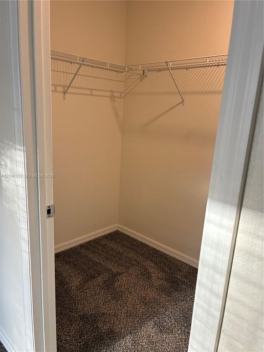 В аренду: $2,100 (3 спален, 2 ванн, 1690 Квадратных фут)