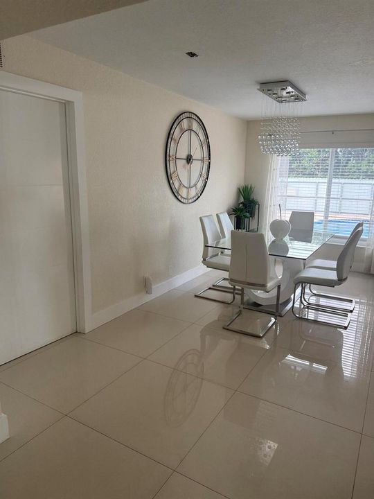 Florida/Dinning
