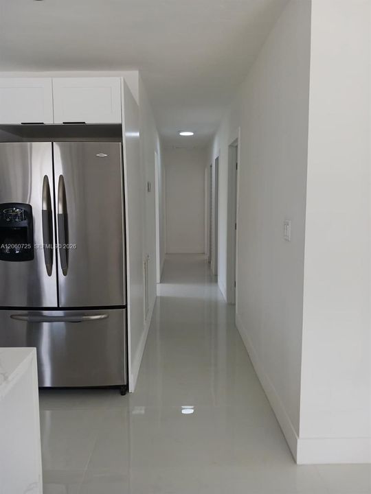 En Venta: $559,900 (4 camas, 2 baños, 1125 Pies cuadrados)