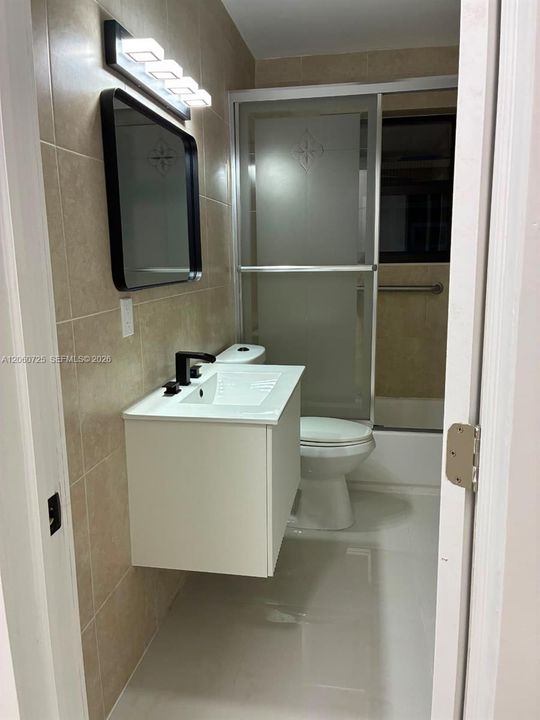 En Venta: $559,900 (4 camas, 2 baños, 1125 Pies cuadrados)