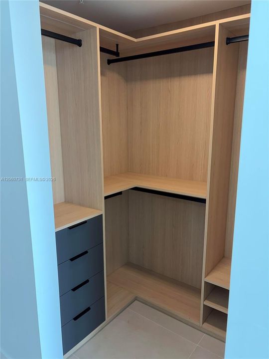 На продажу: $1,450,000 (2 спален, 2 ванн, 1204 Квадратных фут)
