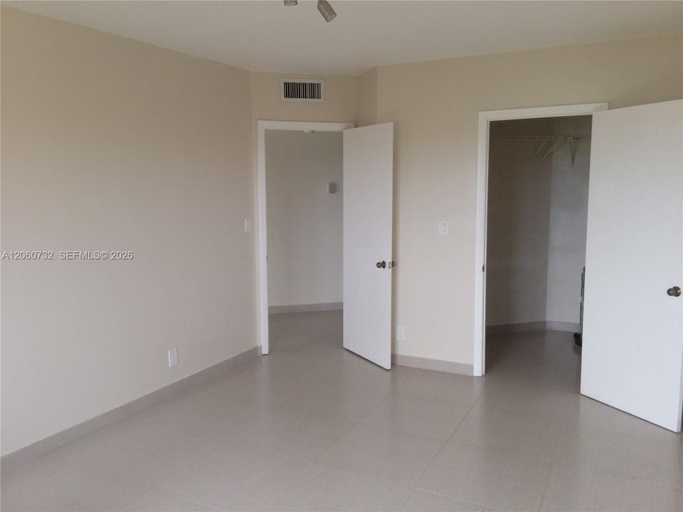 В аренду: $1,850 (1 спален, 1 ванн, 710 Квадратных фут)