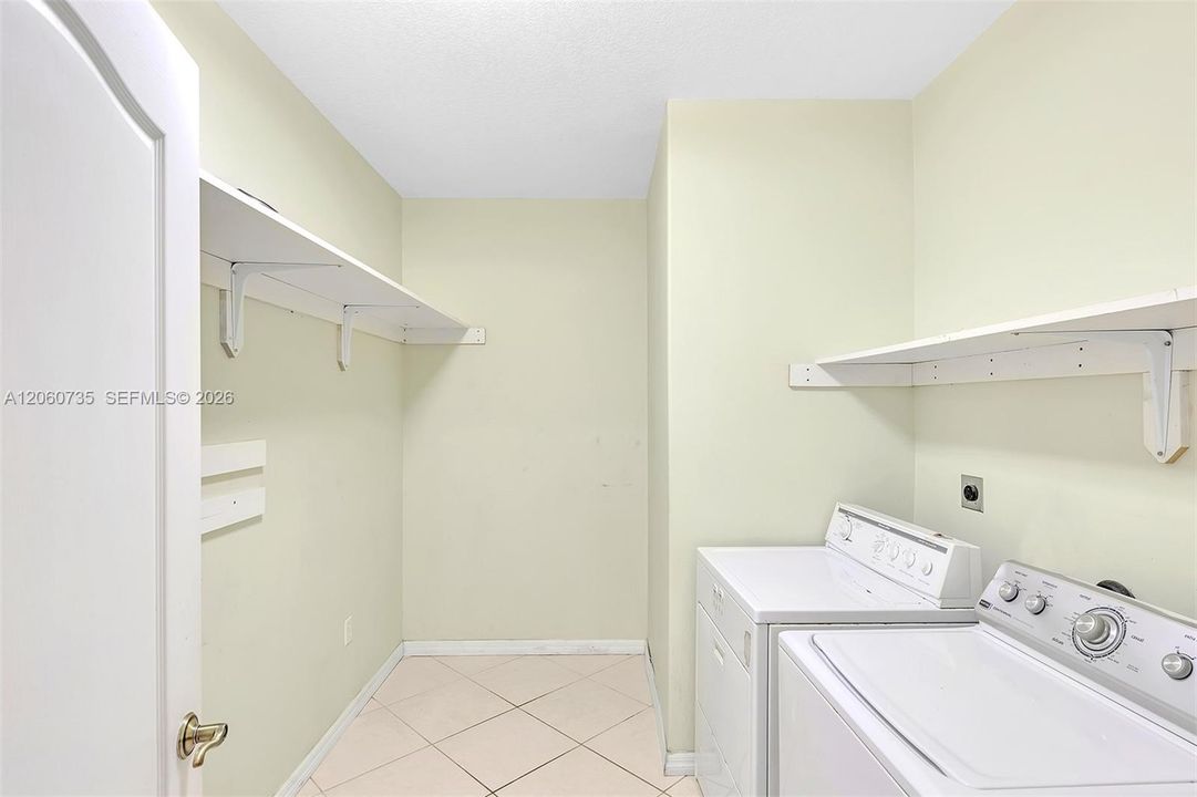 En Venta: $3,200,000 (4 camas, 3 baños, 3000 Pies cuadrados)