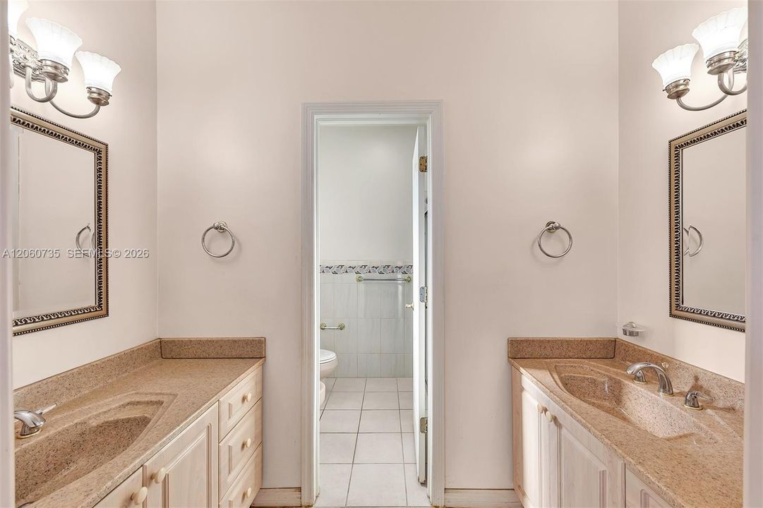 En Venta: $3,200,000 (4 camas, 3 baños, 3000 Pies cuadrados)