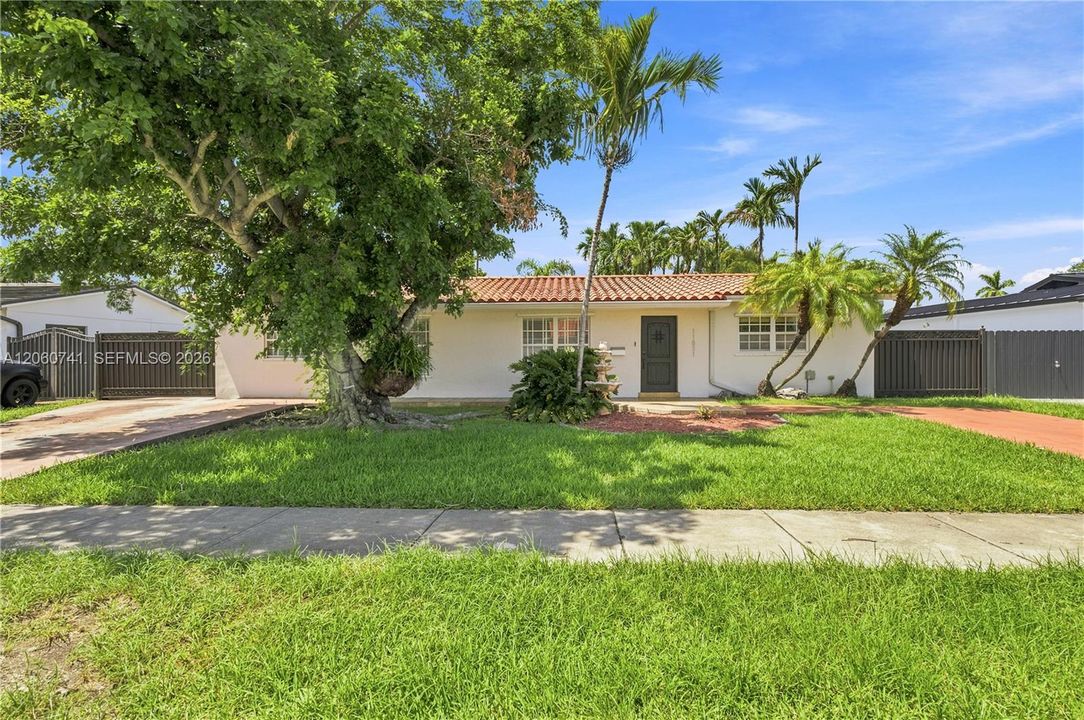 En Venta: $850,000 (3 camas, 2 baños, 1534 Pies cuadrados)