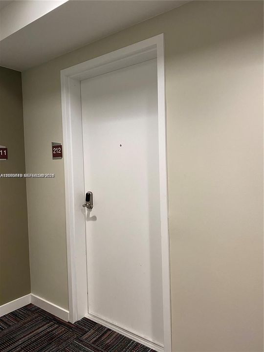В аренду: $2,350 (1 спален, 1 ванн, 668 Квадратных фут)
