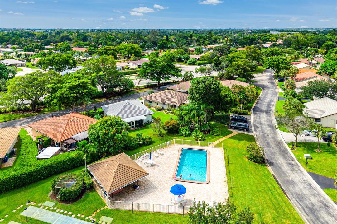 040-1752RiverwoodLane-CoralSprings-FL-33