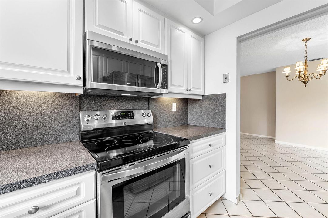 015-1752RiverwoodLane-CoralSprings-FL-33