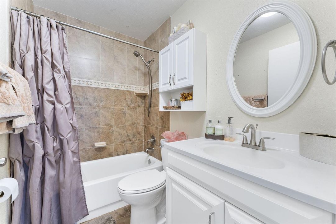 2nd bathroom