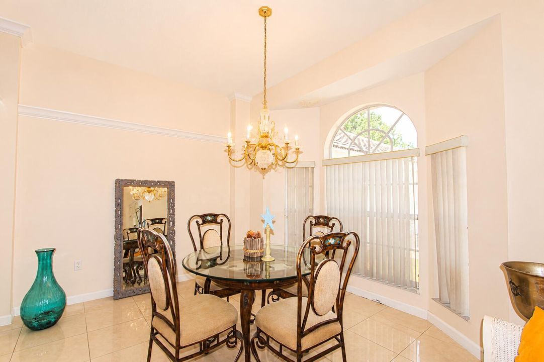 Formal Dining