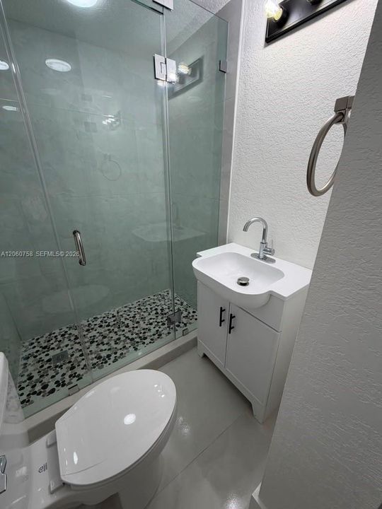 В аренду: $6,500 (5 спален, 4 ванн, 1334 Квадратных фут)