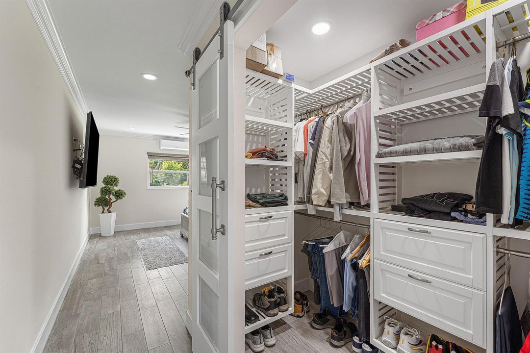 Walk In Closet