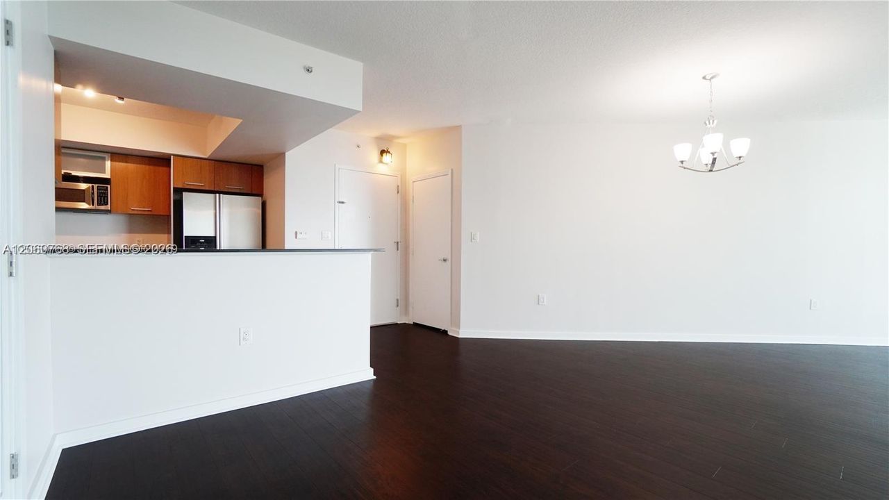 В аренду: $3,500 (2 спален, 2 ванн, 1467 Квадратных фут)