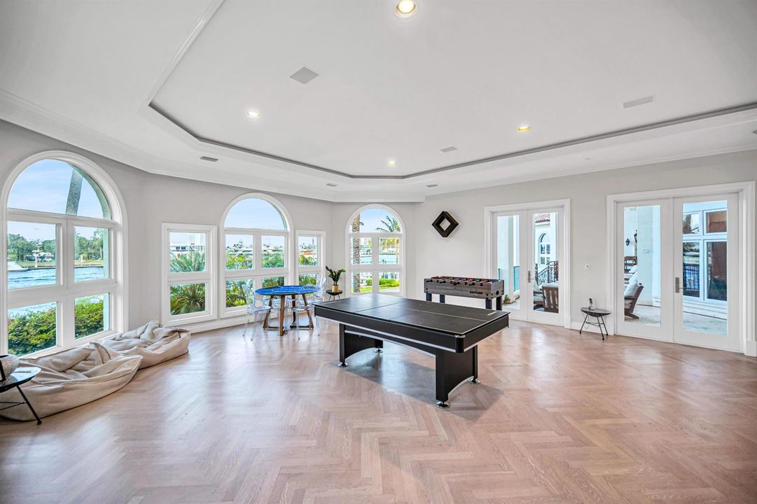709 Idlewyld Dr-85
