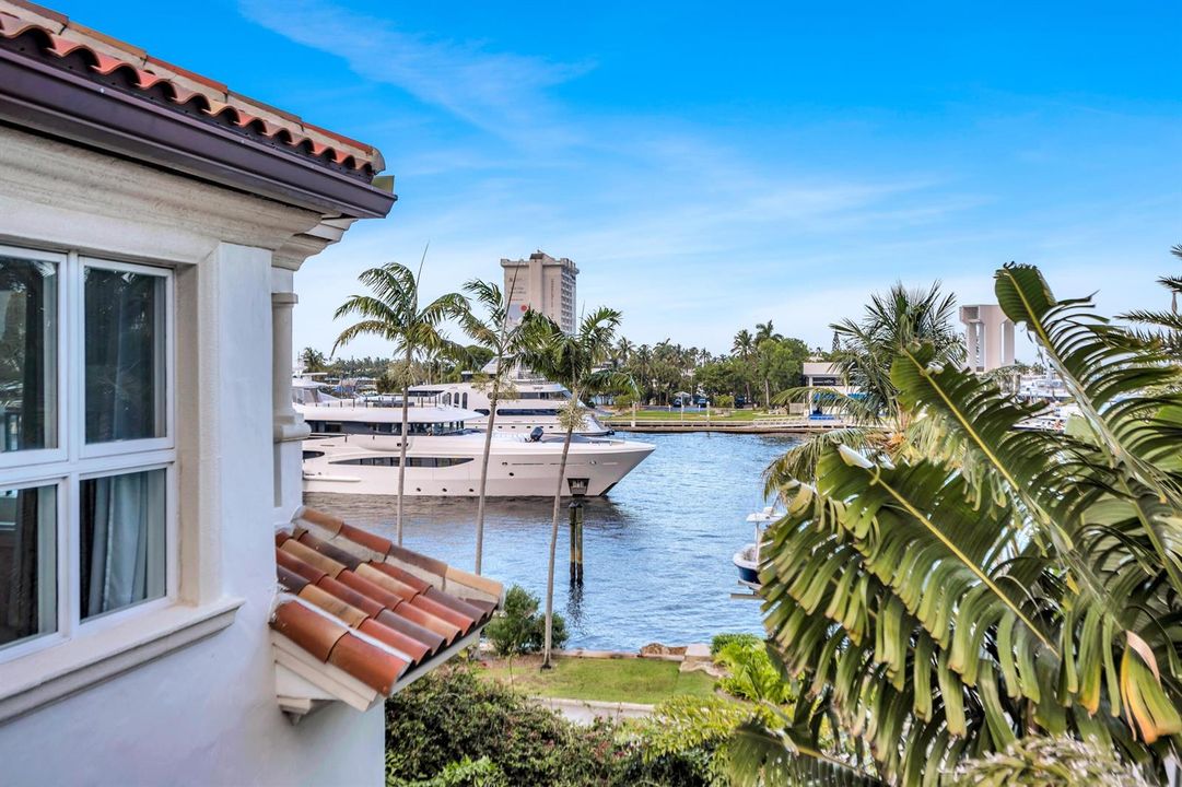 709 Idlewyld Dr-101