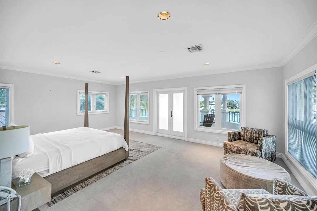 709 Idlewyld Dr-112