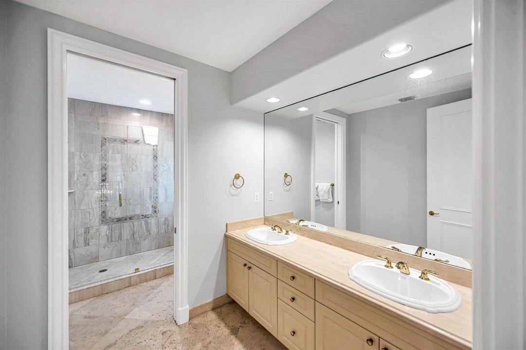709 Idlewyld Dr-118