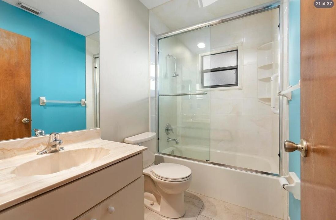 Screenshot_27-7-2026_175627_www.zillow.c