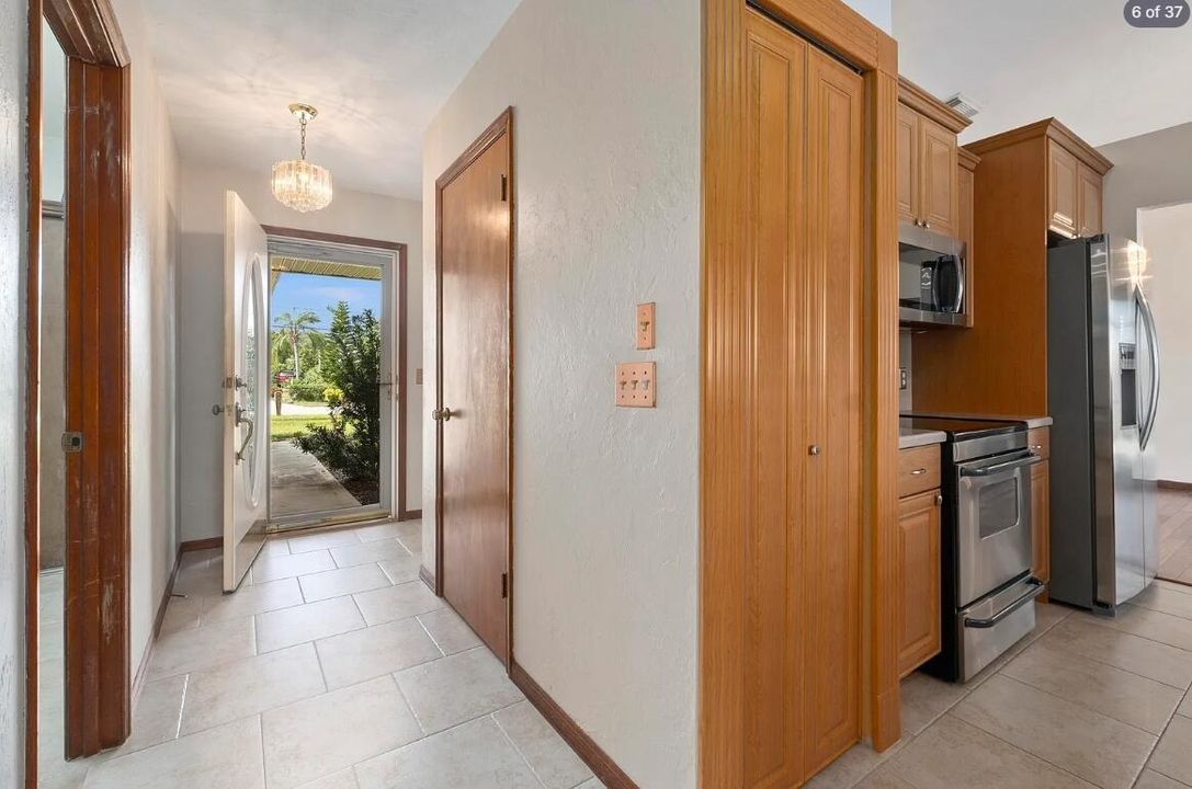Screenshot_27-7-2026_175319_www.zillow.c