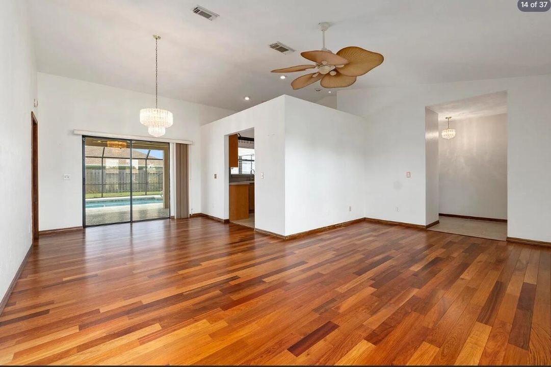 Screenshot_27-7-2026_175450_www.zillow.c