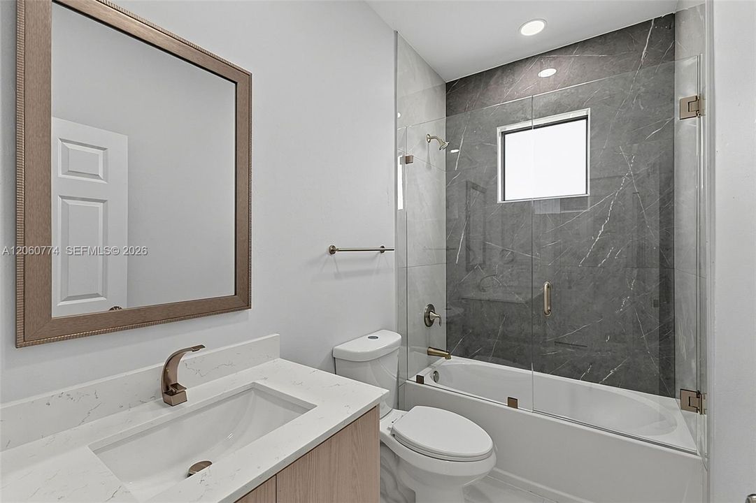 En Venta: $279,900 (3 camas, 2 baños, 1144 Pies cuadrados)