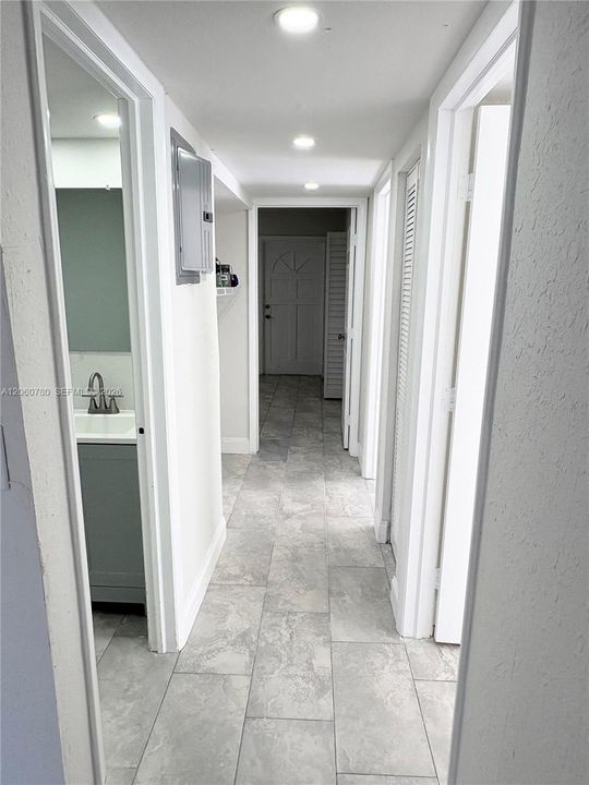 В аренду: $2,350 (3 спален, 2 ванн, 4173 Квадратных фут)