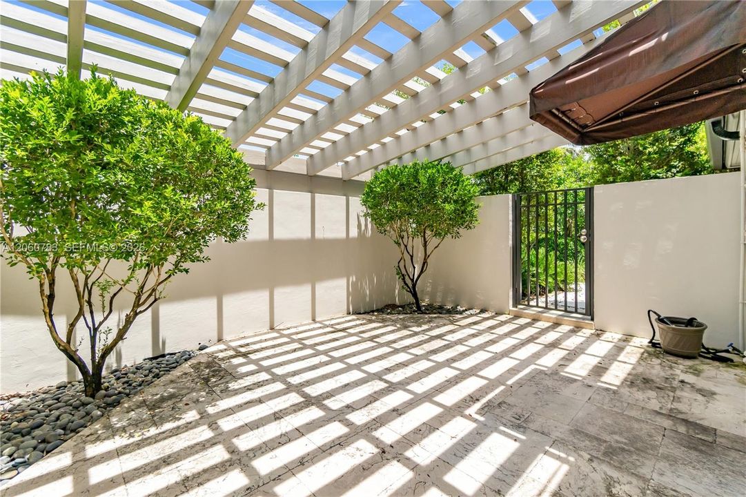 Primary bathroom Patio