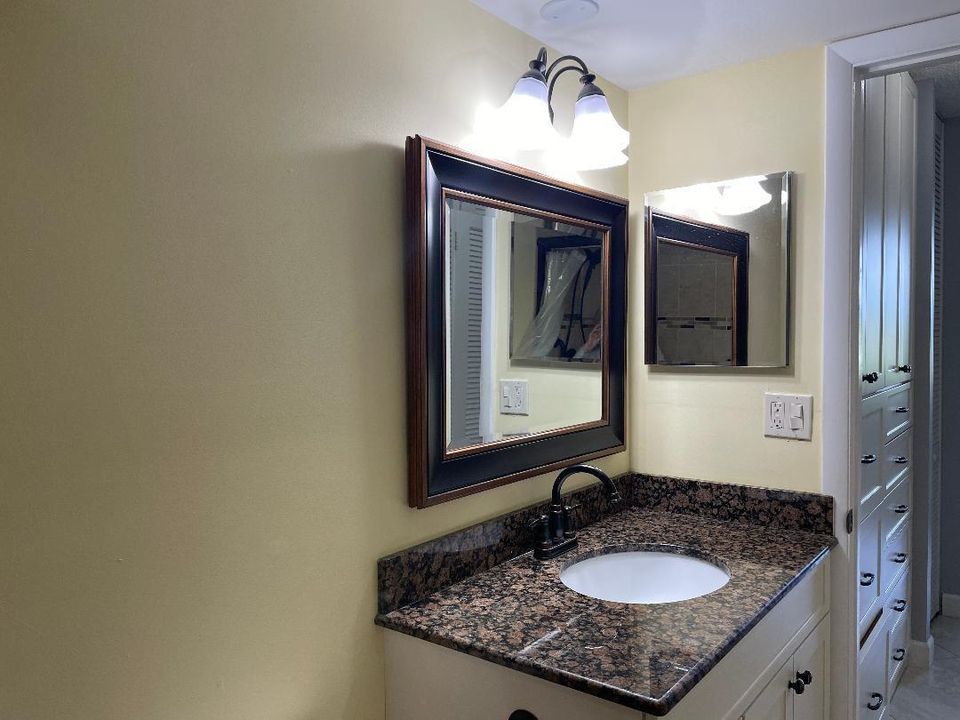 MASTER BATH VANITY