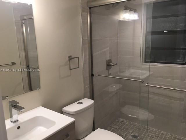 В аренду: $2,500 (2 спален, 2 ванн, 900 Квадратных фут)