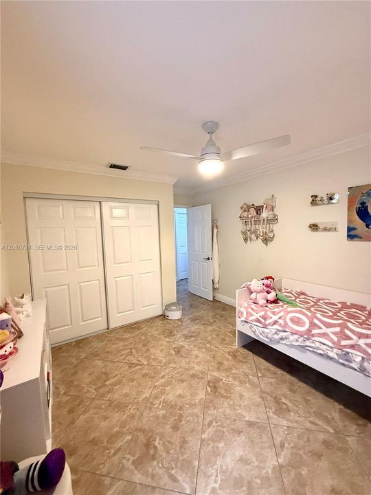 En Renta: $4,000 (4 camas, 2 baños, 1770 Pies cuadrados)