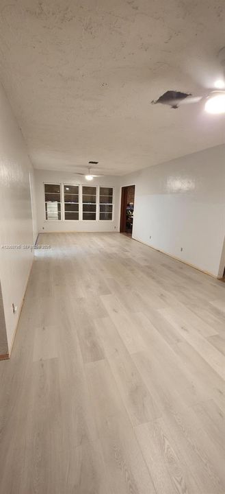 For Rent: $2,500 (2 beds, 1 baths, 1500 Square Feet)