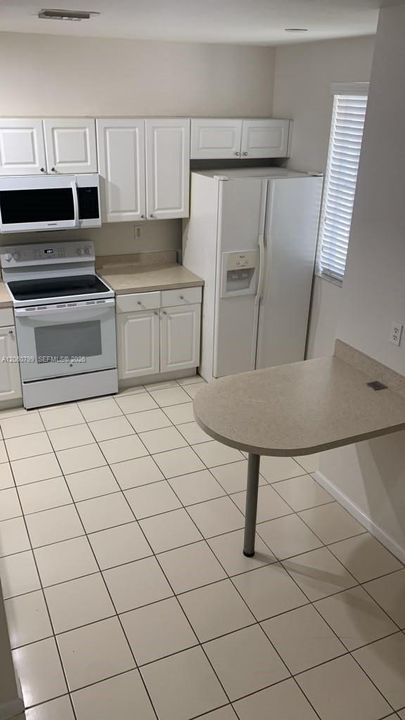 В аренду: $2,700 (3 спален, 2 ванн, 1440 Квадратных фут)