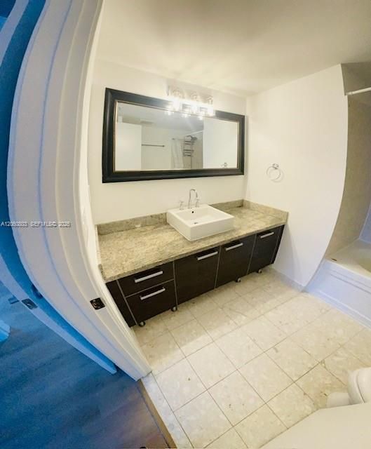В аренду: $2,900 (1 спален, 1 ванн, 825 Квадратных фут)