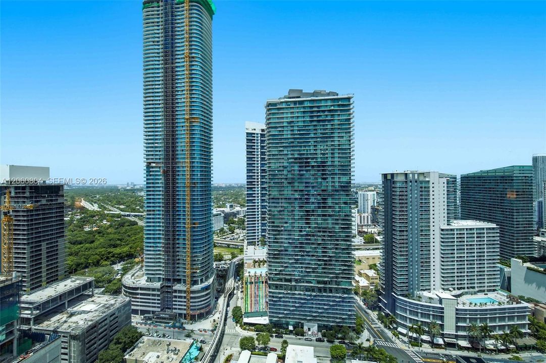 В аренду: $4,600 (1 спален, 1 ванн, 823 Квадратных фут)
