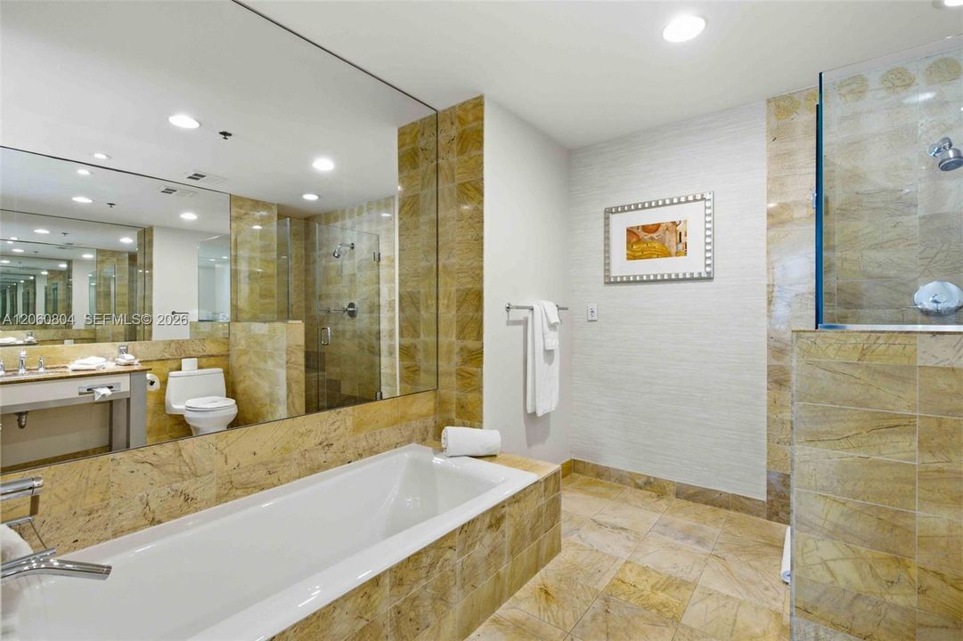 В аренду: $4,600 (1 спален, 1 ванн, 823 Квадратных фут)
