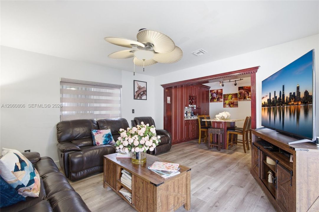 For Sale: $565,890 (3 beds, 2 baths, 1168 Square Feet)