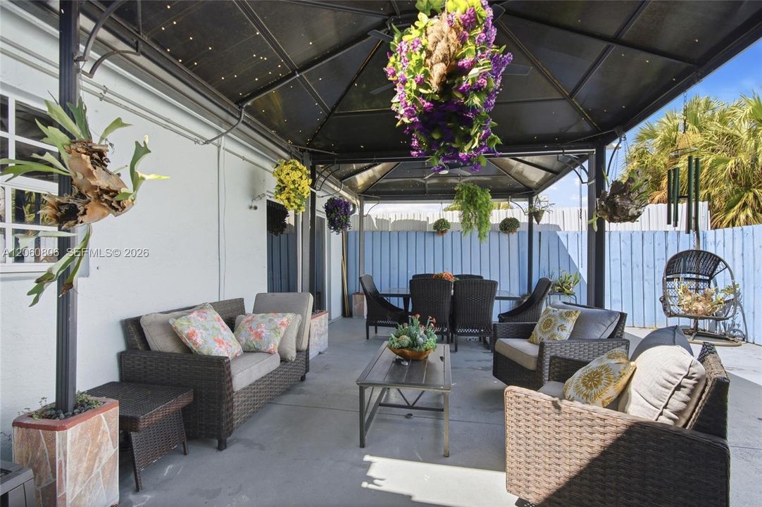 For Sale: $565,890 (3 beds, 2 baths, 1168 Square Feet)