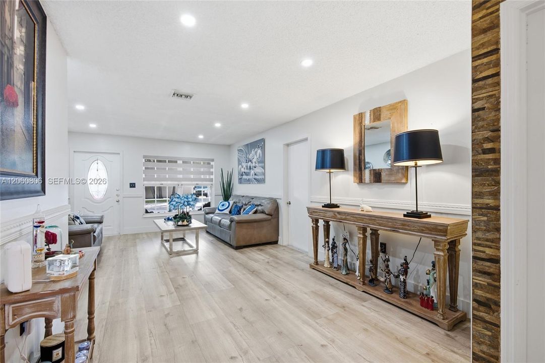 For Sale: $565,890 (3 beds, 2 baths, 1168 Square Feet)