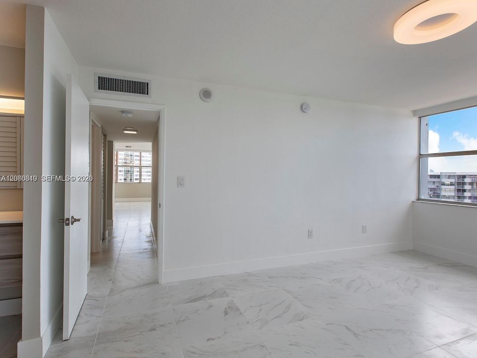 В аренду: $2,500 (2 спален, 2 ванн, 1222 Квадратных фут)