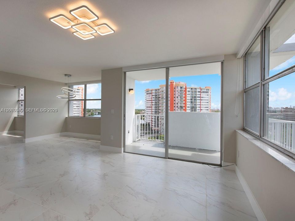 В аренду: $2,500 (2 спален, 2 ванн, 1222 Квадратных фут)