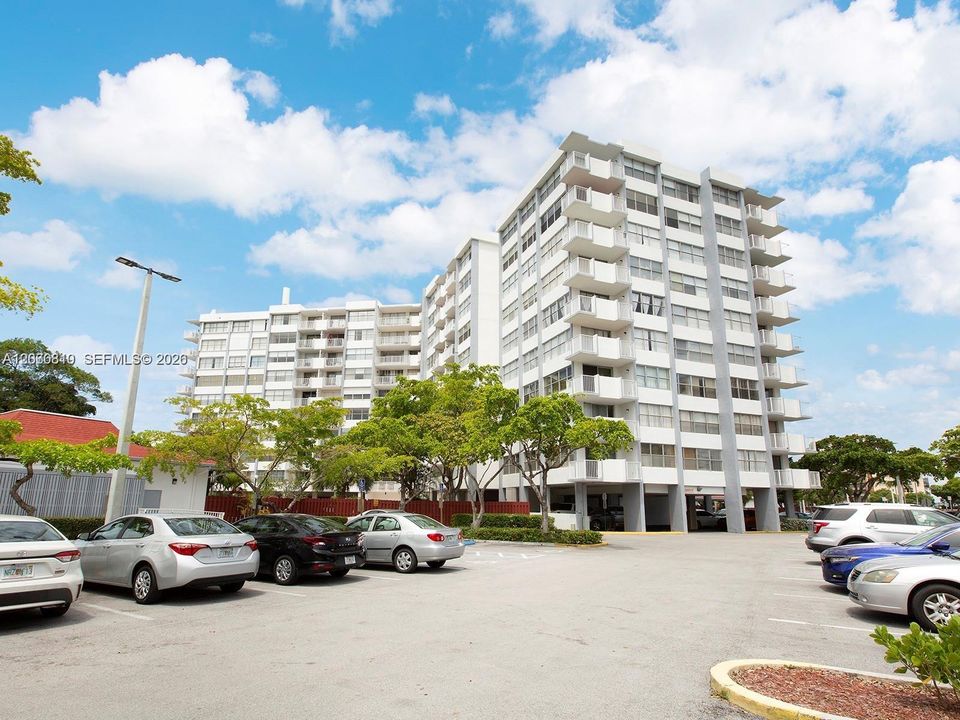 В аренду: $2,500 (2 спален, 2 ванн, 1222 Квадратных фут)