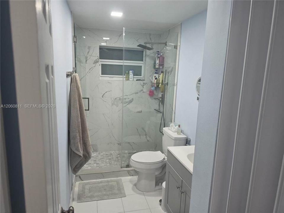 В аренду: $2,400 (1 спален, 1 ванн, 922 Квадратных фут)