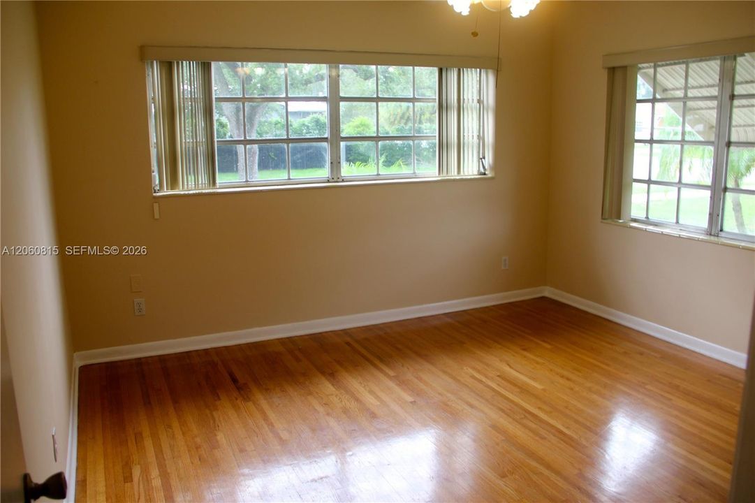 Bedroom (2)