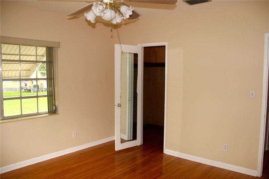 Bedroom (1) and Closet