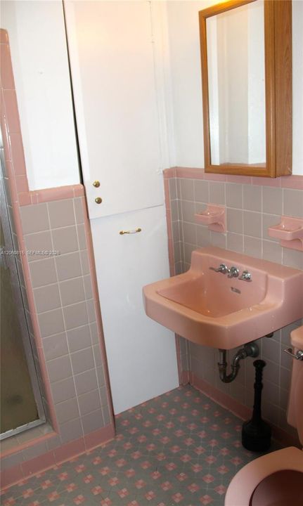 Bathroom (2)