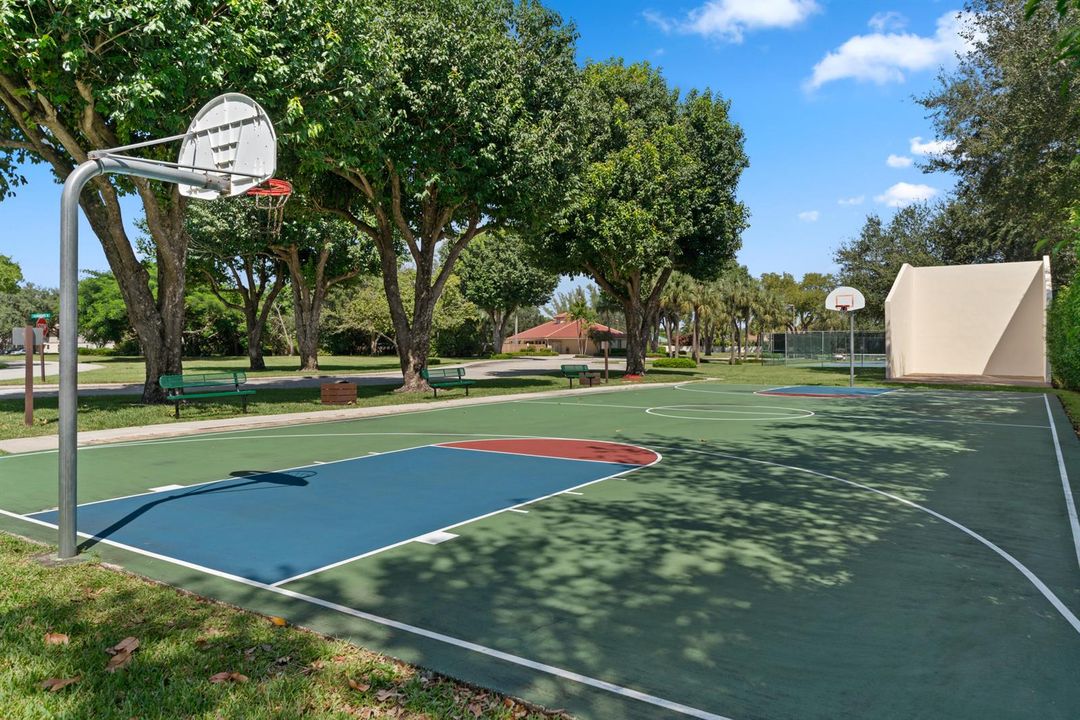 8 Basketball