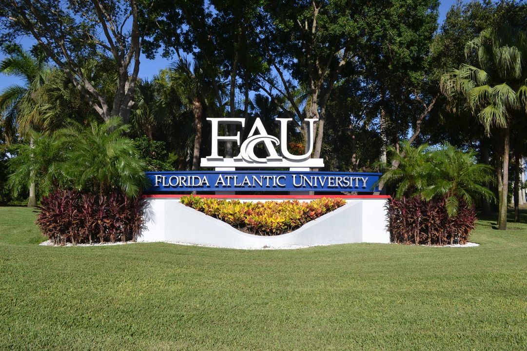 15 Walk to FAU