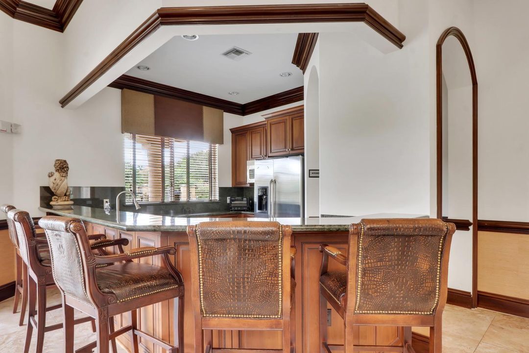 CLUBHOUSE 3