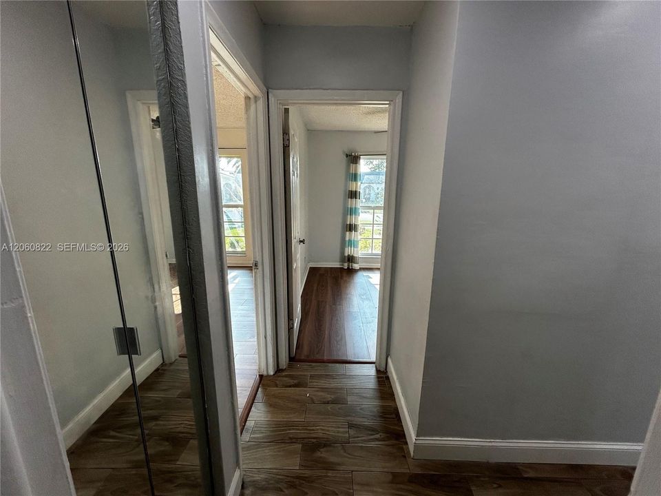 В аренду: $4,200 (3 спален, 2 ванн, 1438 Квадратных фут)